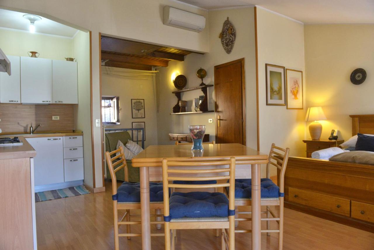 Taverna Affittacamere Gardone Riviera Luaran gambar