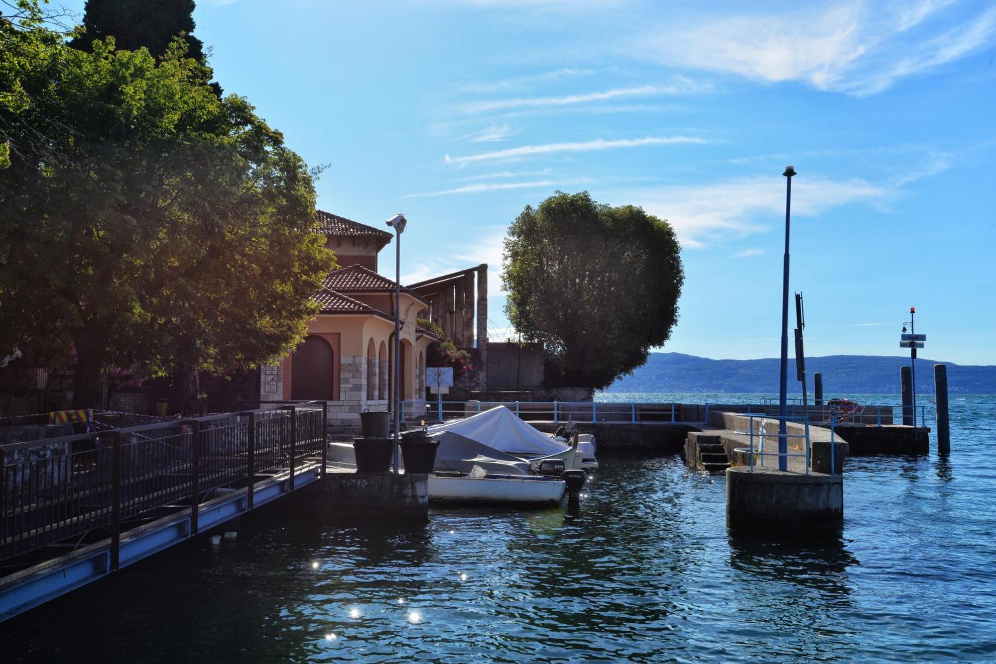 Taverna Affittacamere Gardone Riviera Luaran gambar
