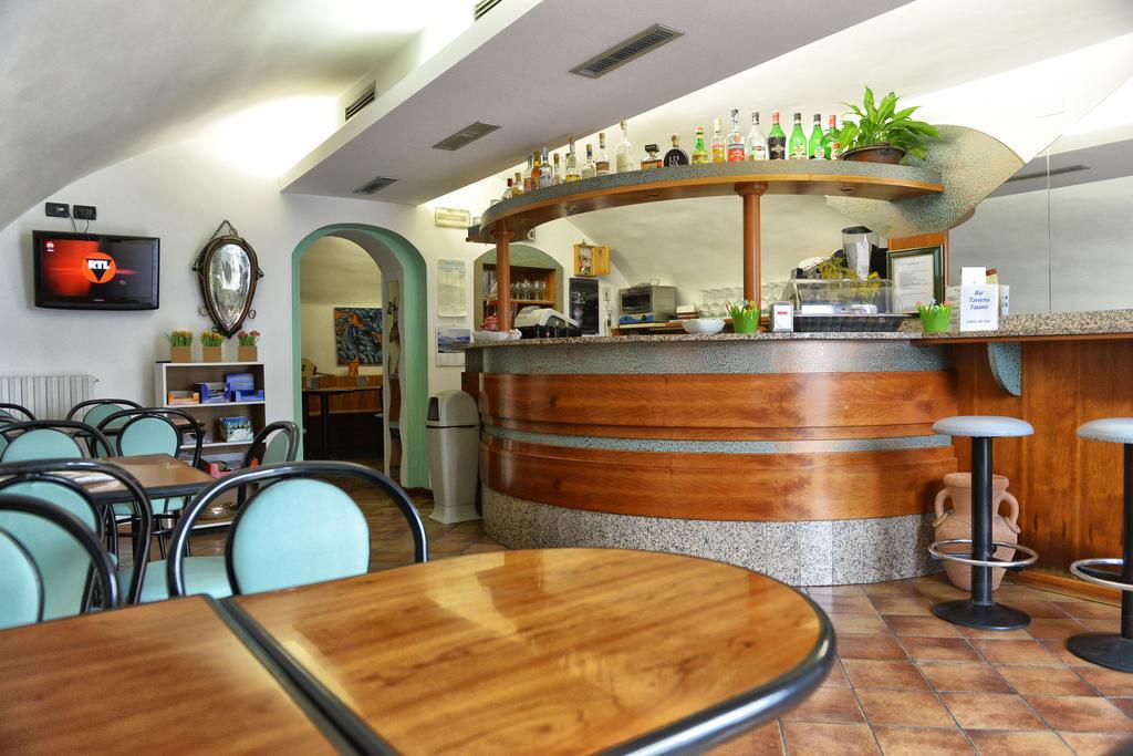 Taverna Affittacamere Gardone Riviera Luaran gambar