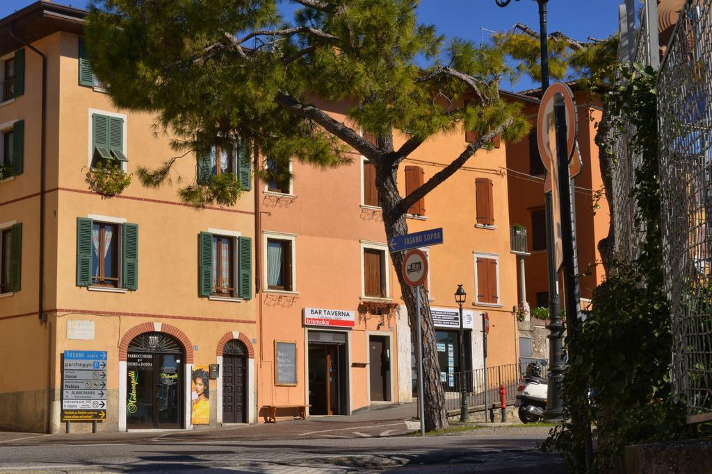 Taverna Affittacamere Gardone Riviera Luaran gambar